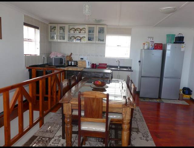 2 BEDROOM HOUSE FOR SALE IN DA GAMA BAY